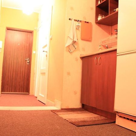 Pokoje Na Chmielnej 2 Hostel Warsaw Luaran gambar