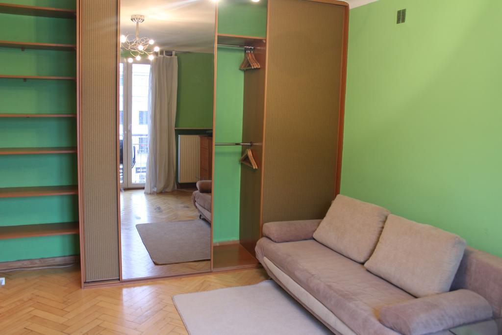 Pokoje Na Chmielnej 2 Hostel Warsaw Bilik gambar